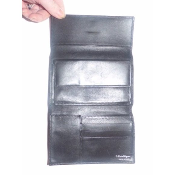 Salvatore Ferragamo Vintage Black Leather Wallet - Picture 6 of 7